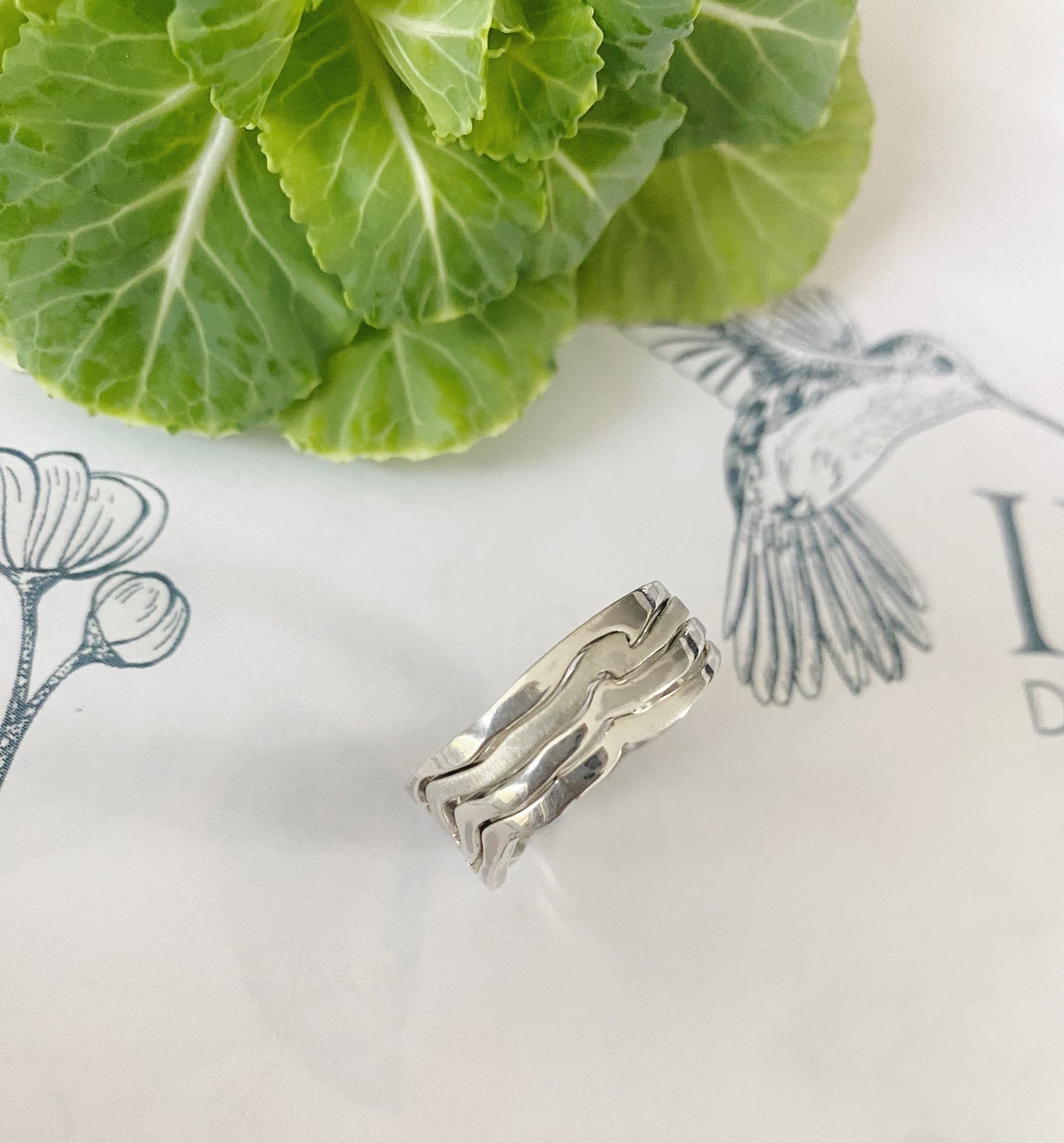 interlocking wave ring