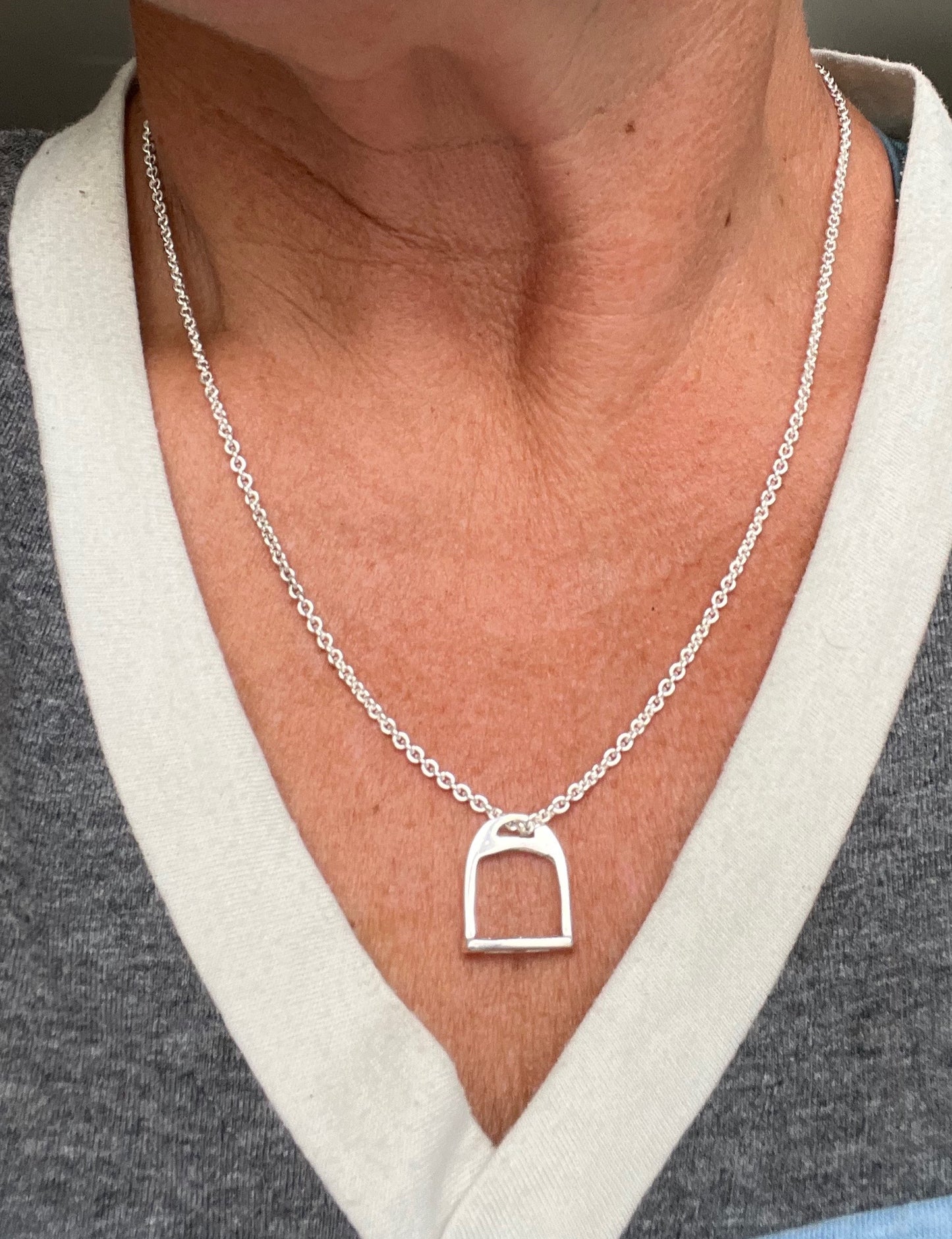 Stirrup pendant