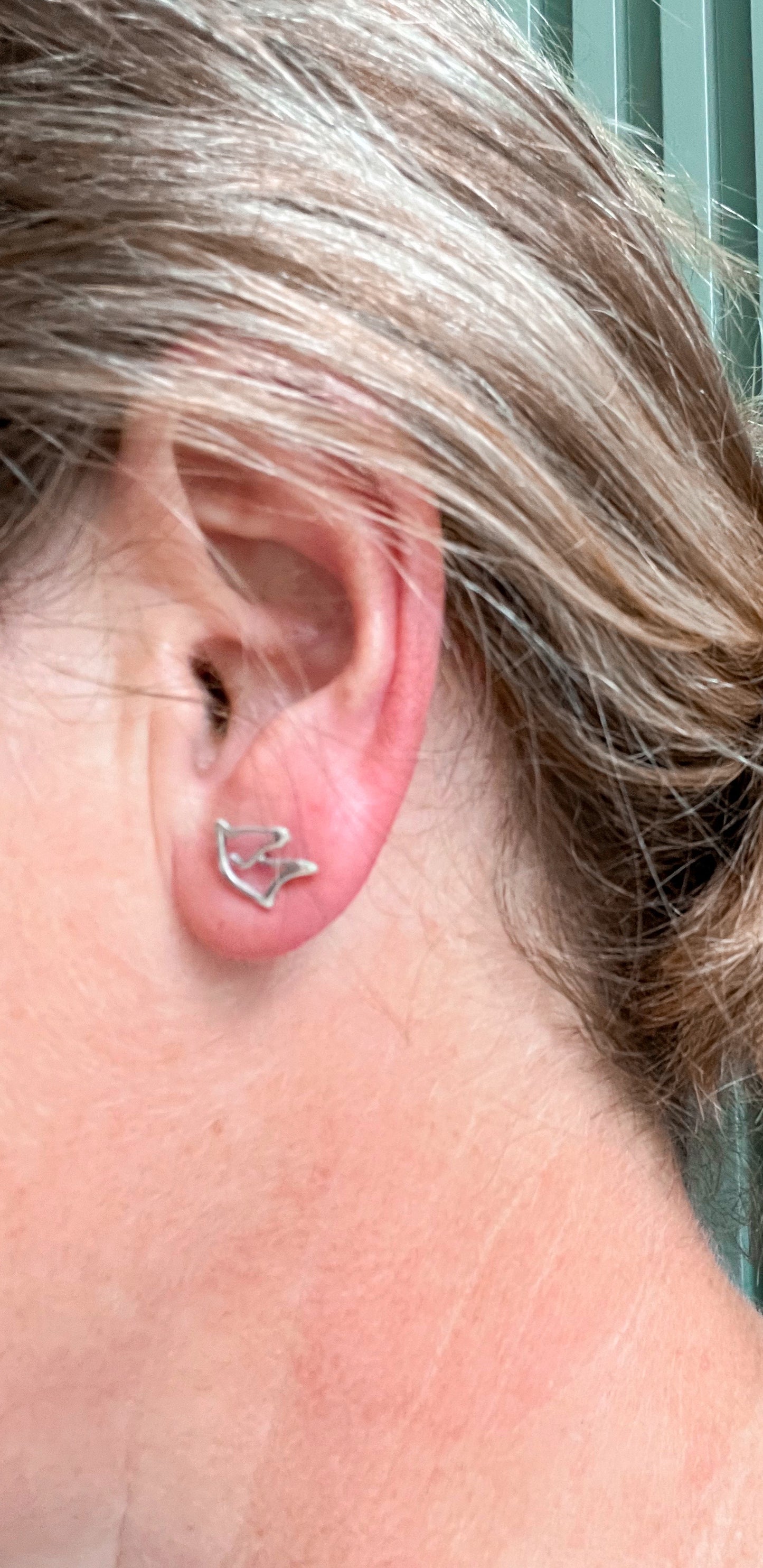 Horse head studs