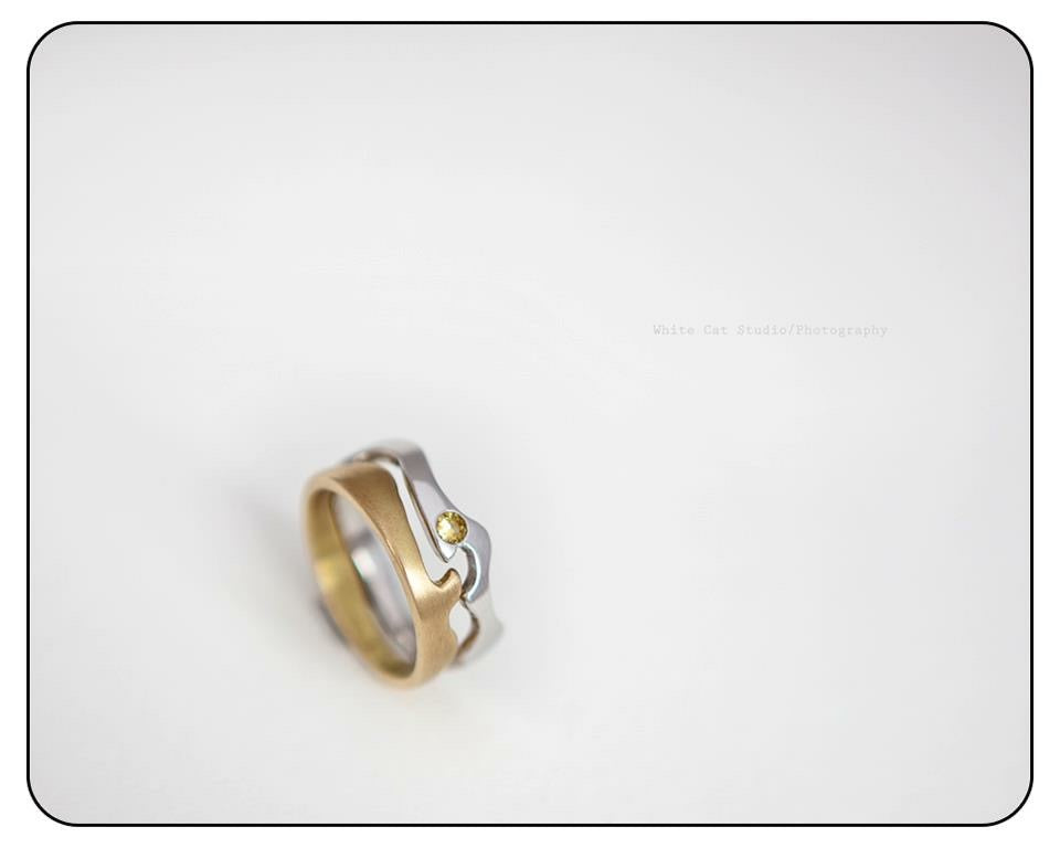 Interlocking rings