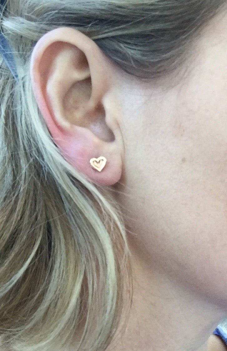 Cupid heart studs