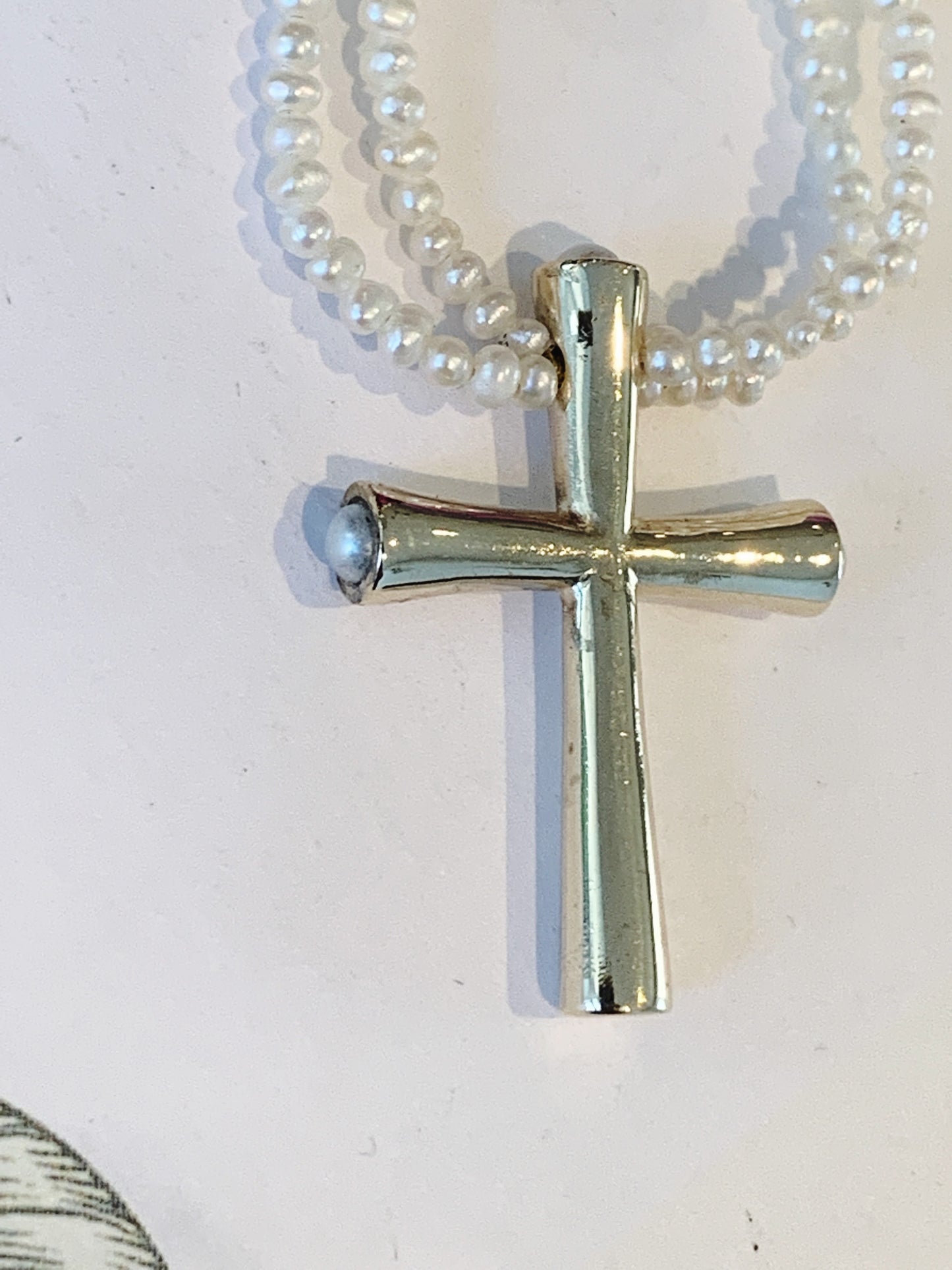 Pearl cross