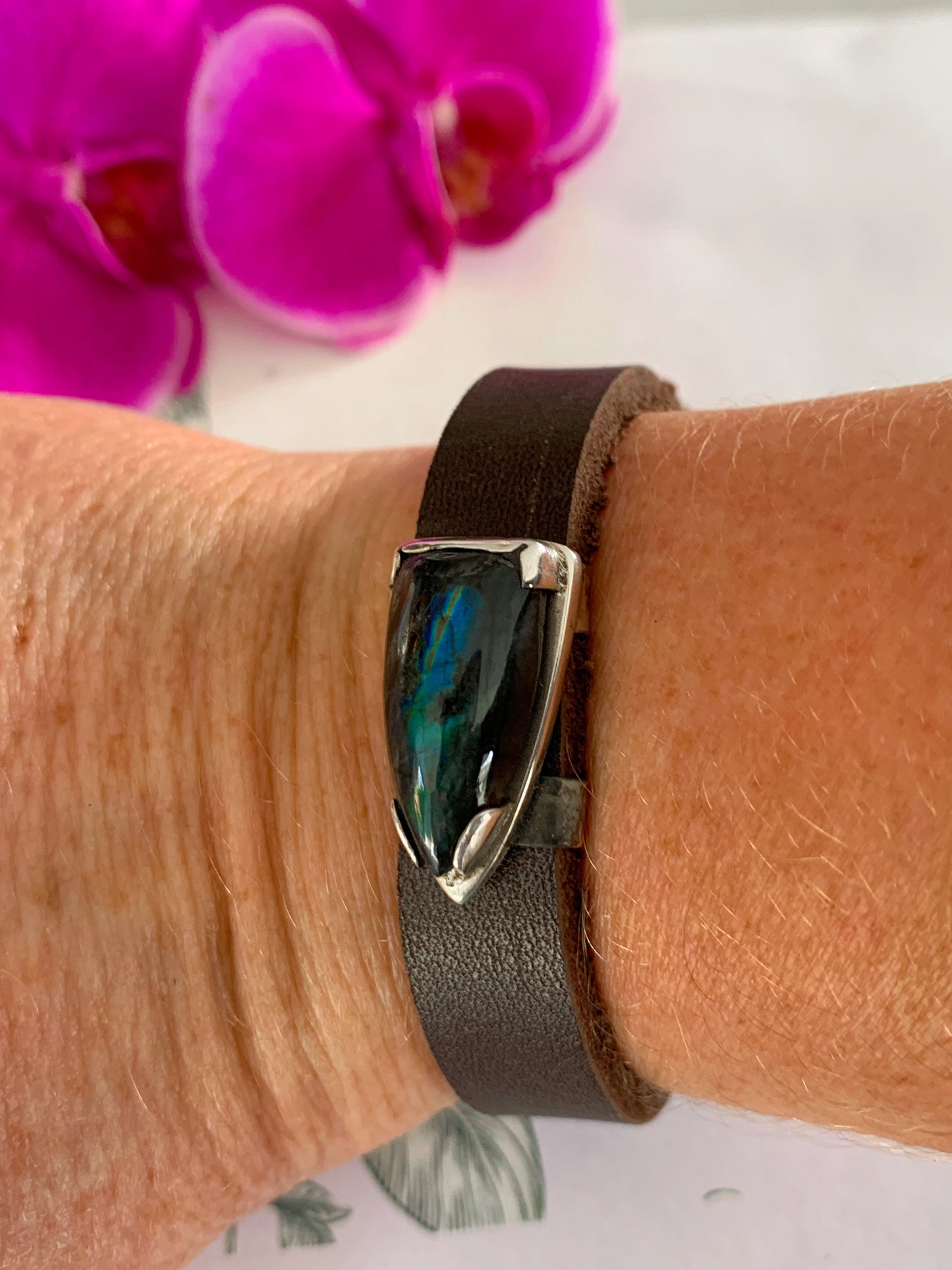 Leather armlet