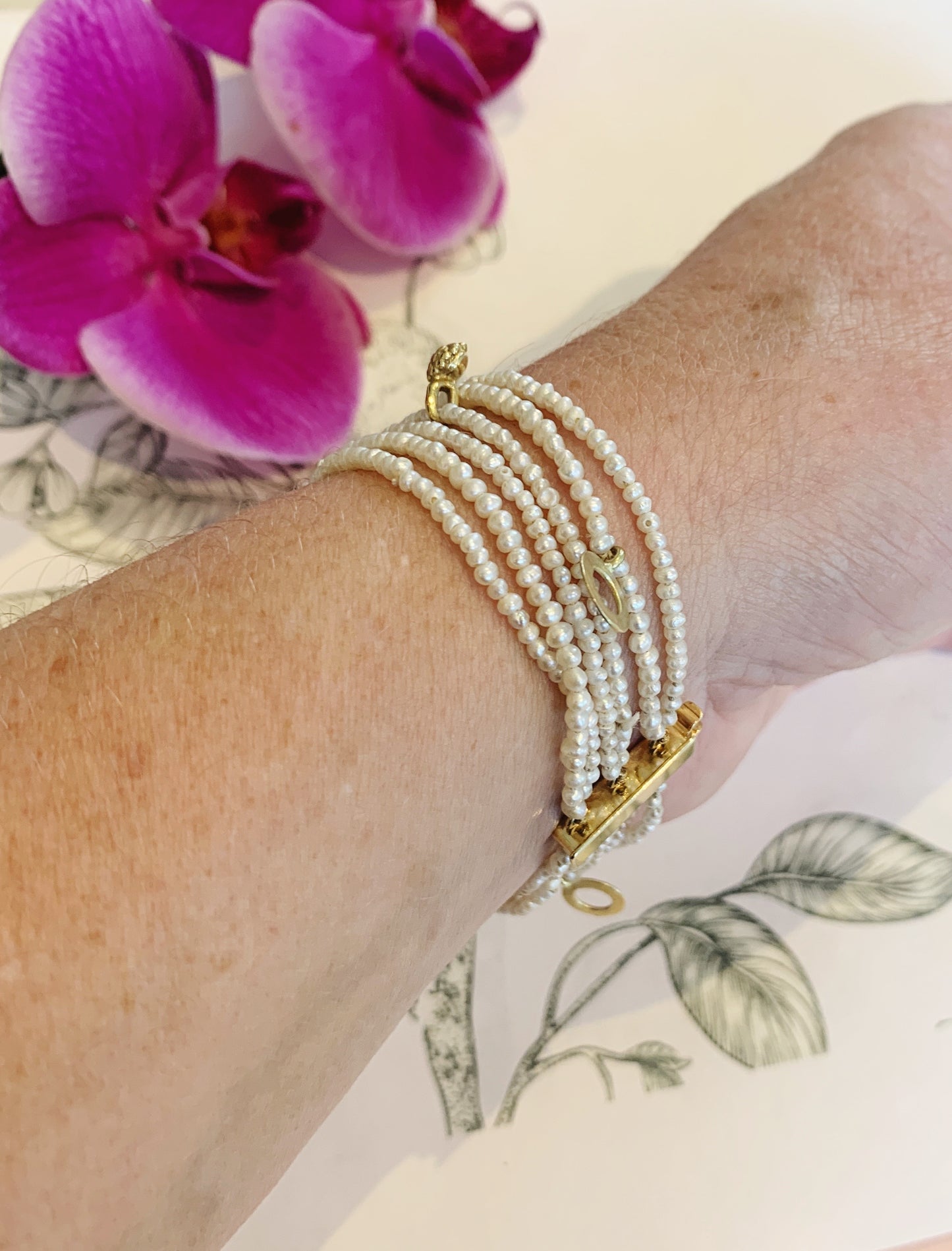 Pearl cuff