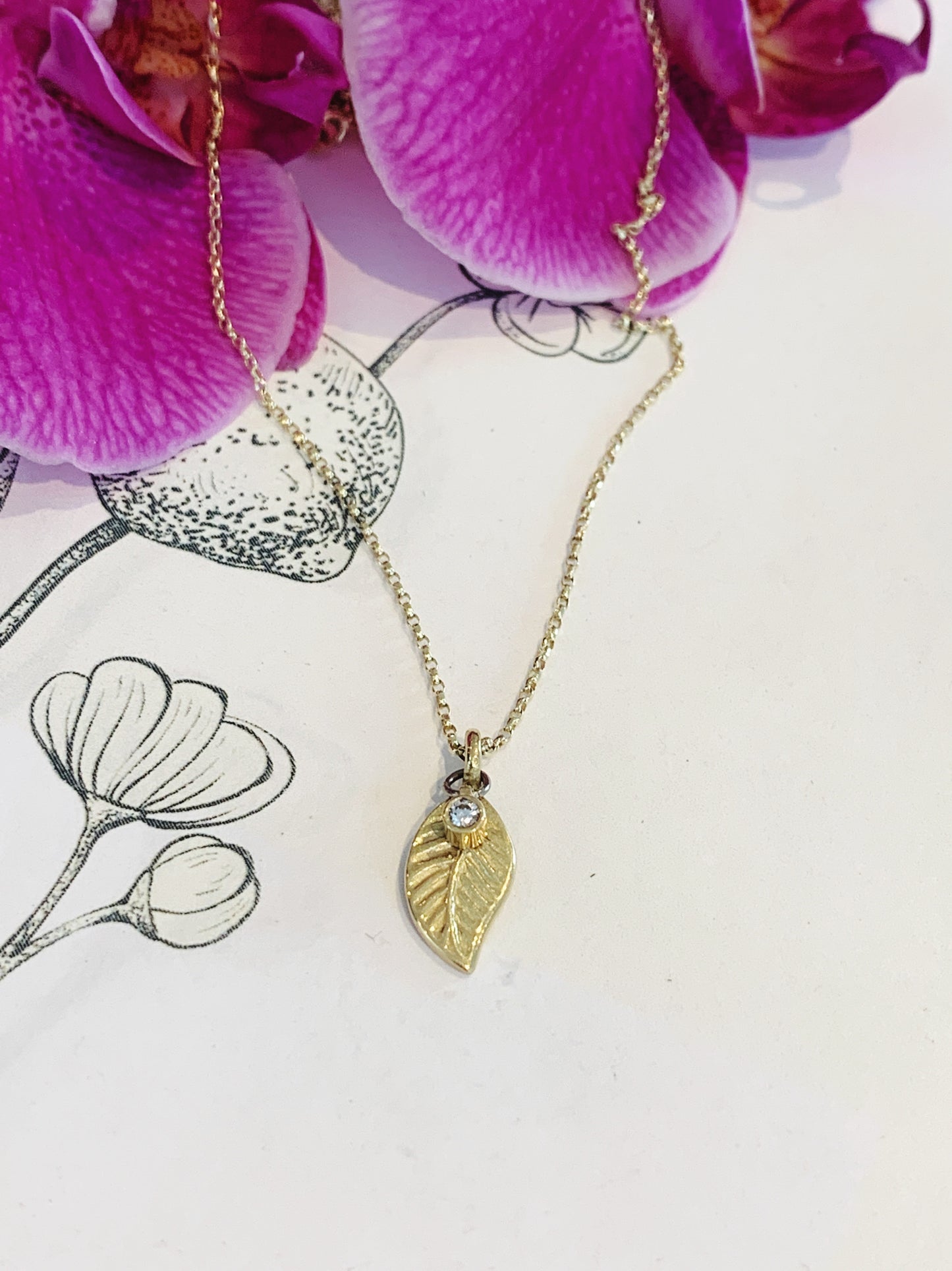 Leaf pendant