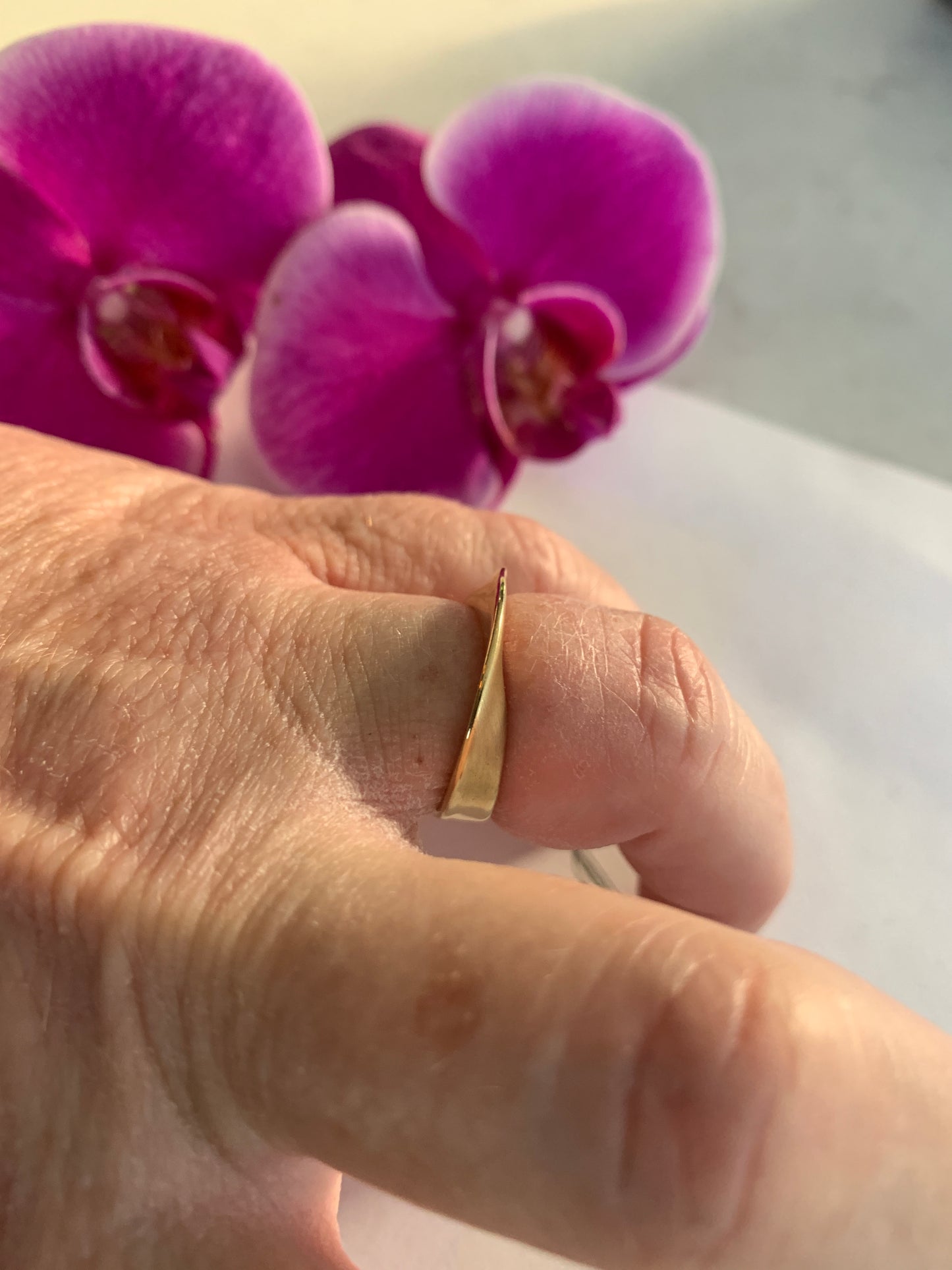 Gold twist ring