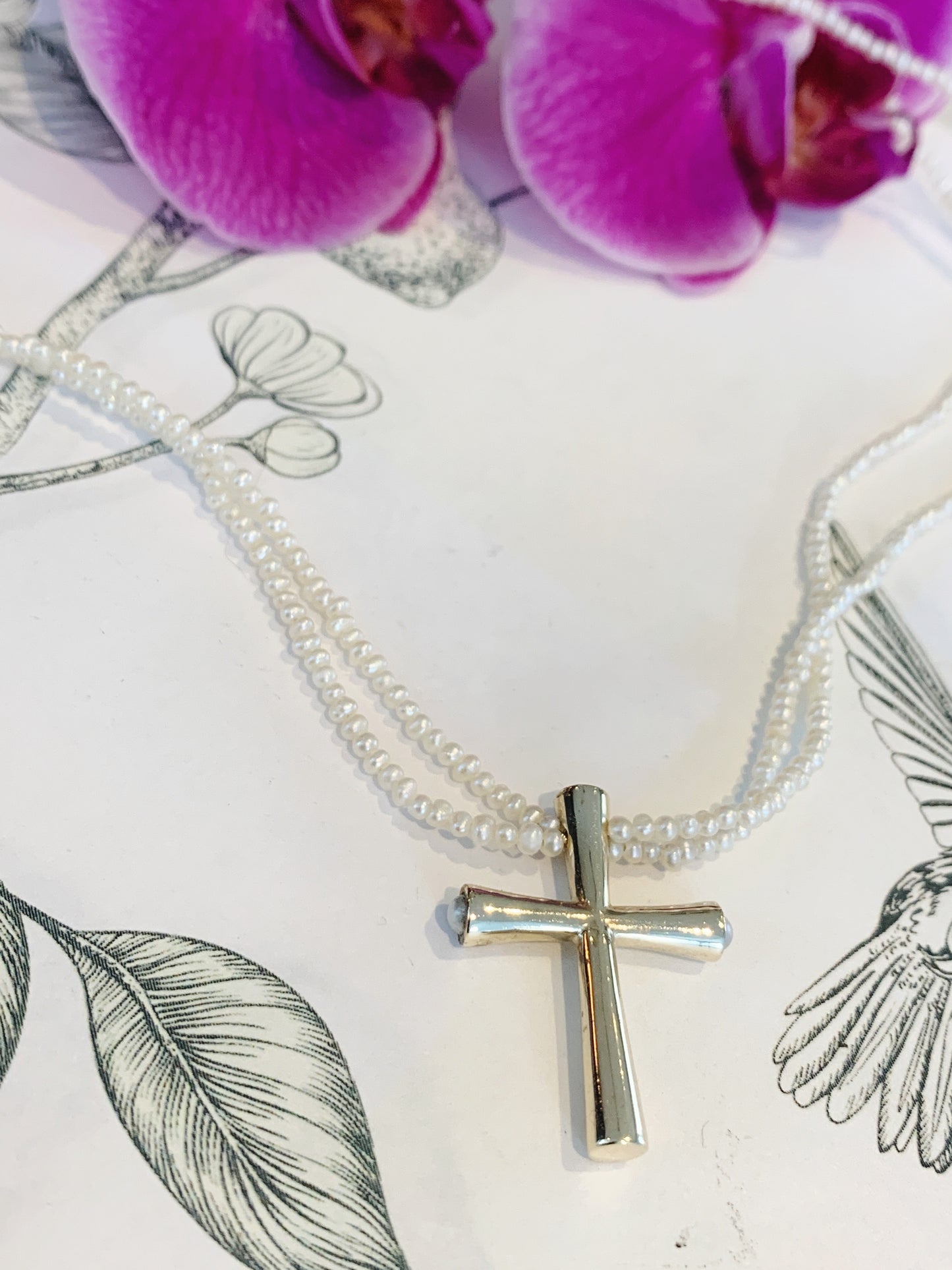 Pearl cross