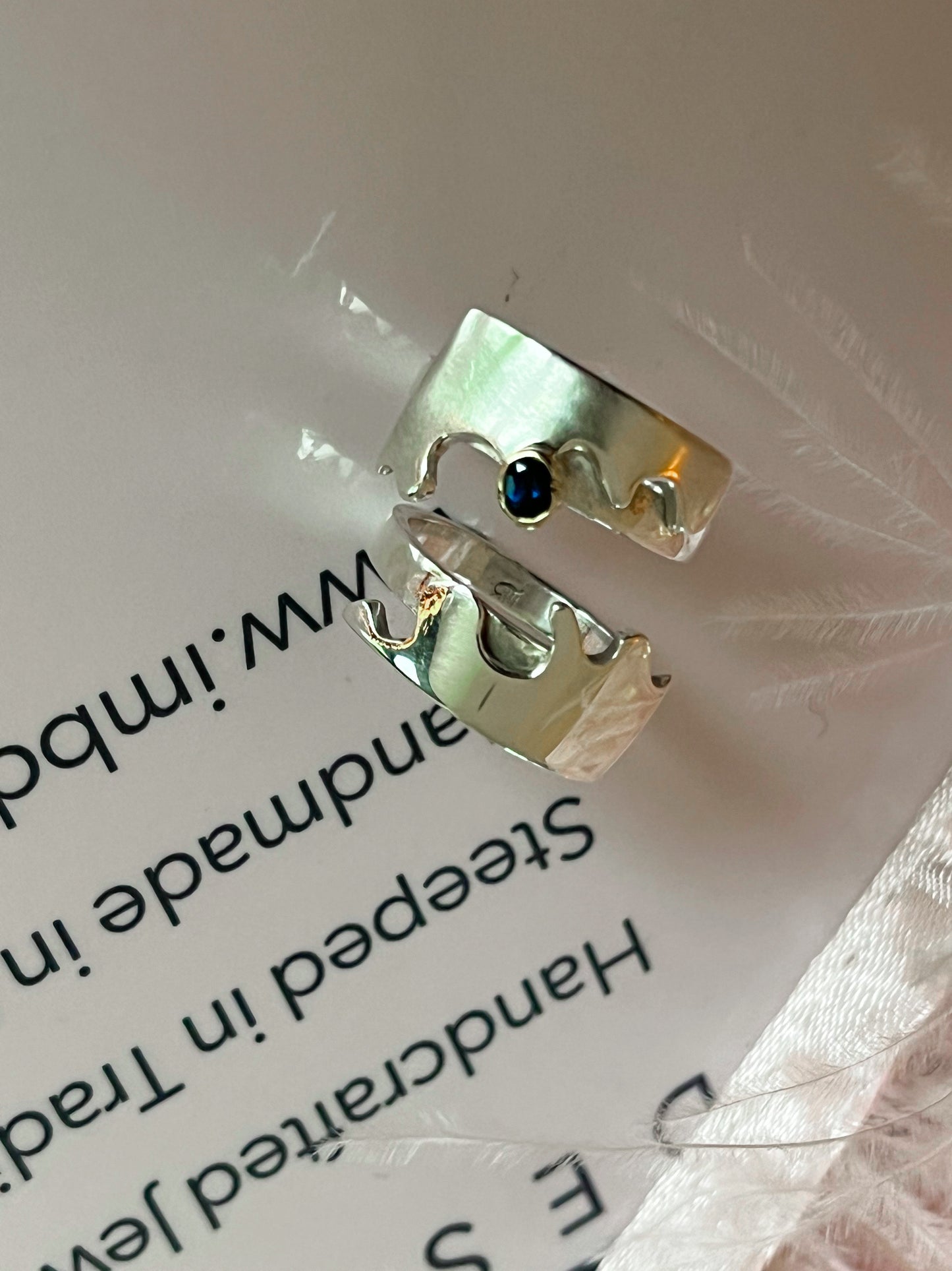 Hug ring