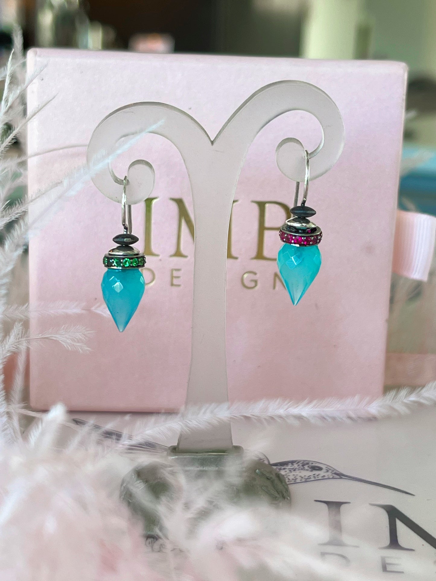 Chalcedony drops