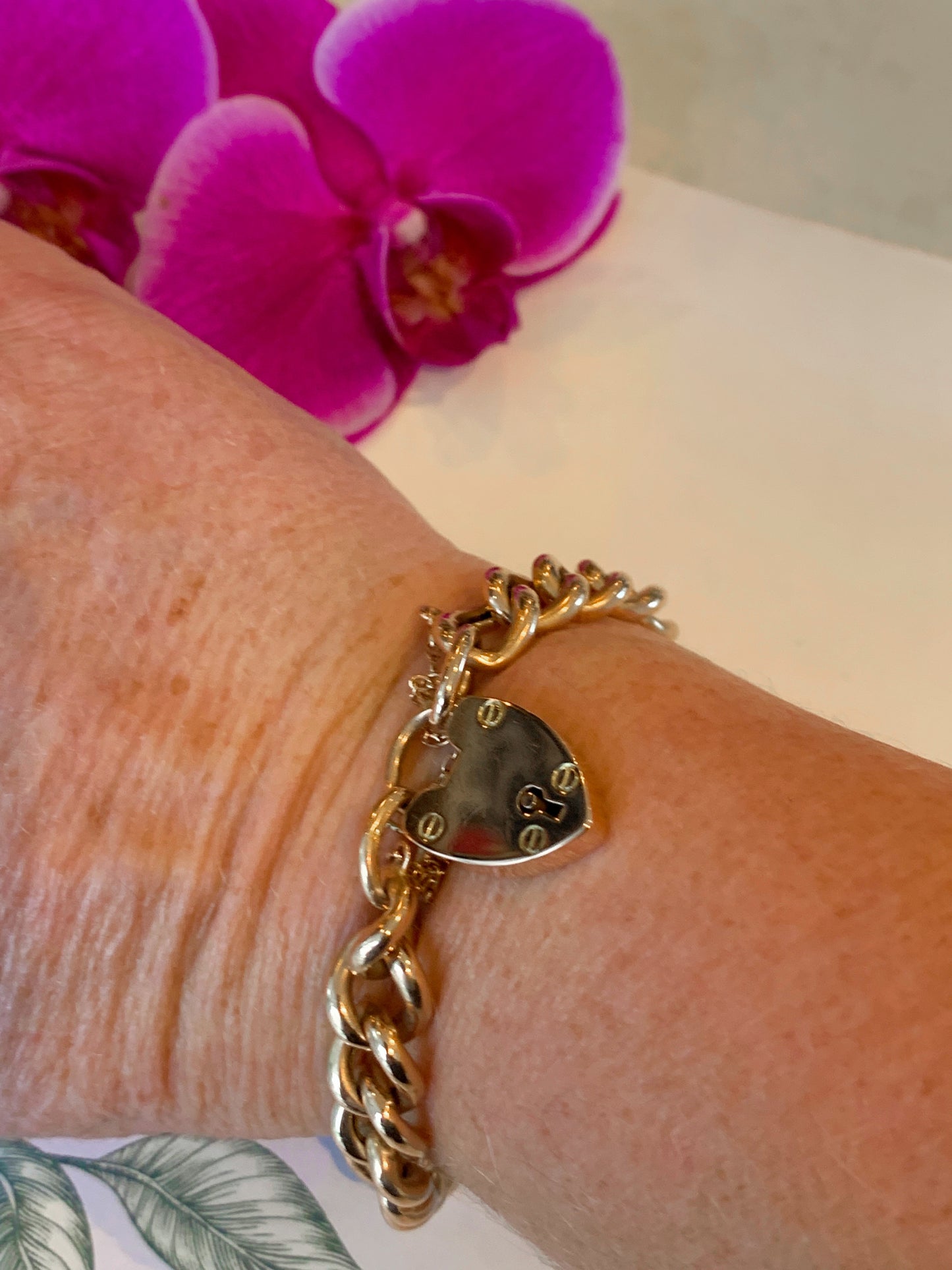 Loving rose bracelet